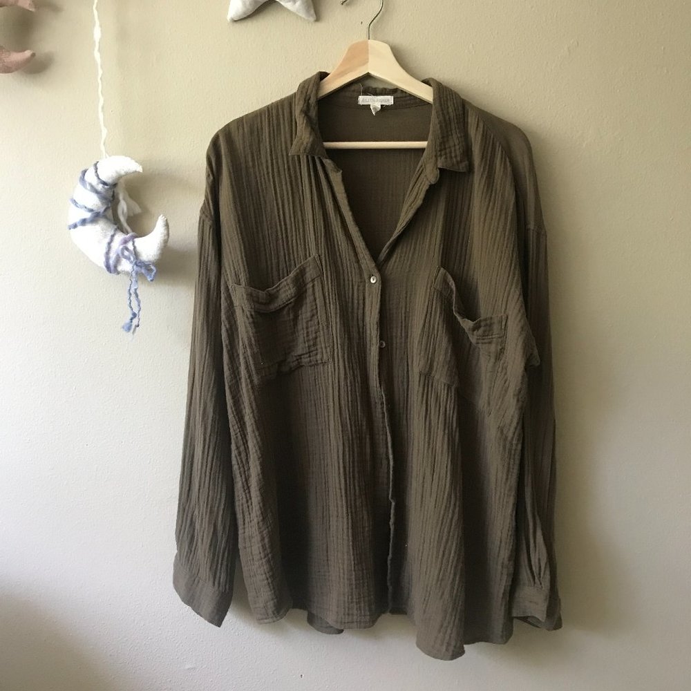 Eileen Fisher Lofty Gauze Buttondown Shirt in Pine Needle